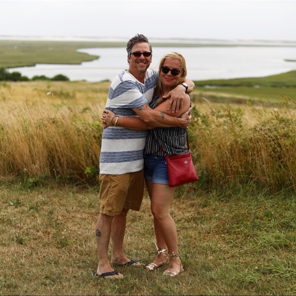 Meet your Posher, Lisa - Picture 2 of 10